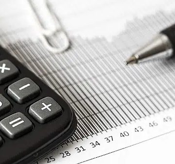 IASB El Consejo de Normas Internacionales de Contabilidad (IASB) ha revelado en consulta la NIFF 18 – Presentación y revelación en los estados financieros – que tratara materias relacionadas con el Clima y otras incertidumbres