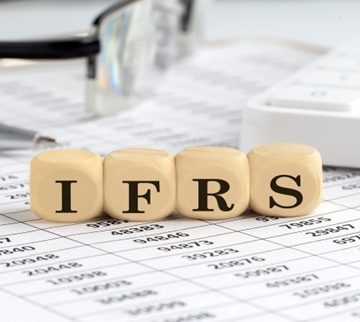 La Fundacion IFRS La Fundación IFRS, publica una guía para ayudar a las empresas a comprender cómo informar solo información relacionada con el clima cuando corresponda de acuerdo con las Normas ISSB